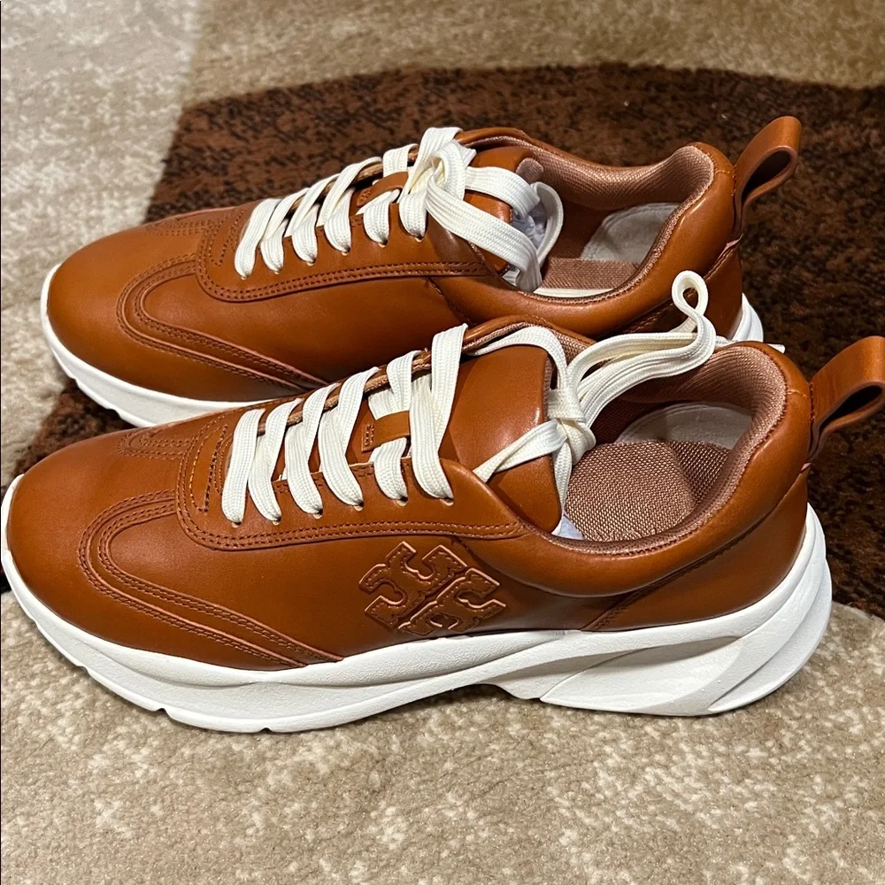 Tory Burch Tan Sneakers with White Accents - Picture 3 of 6